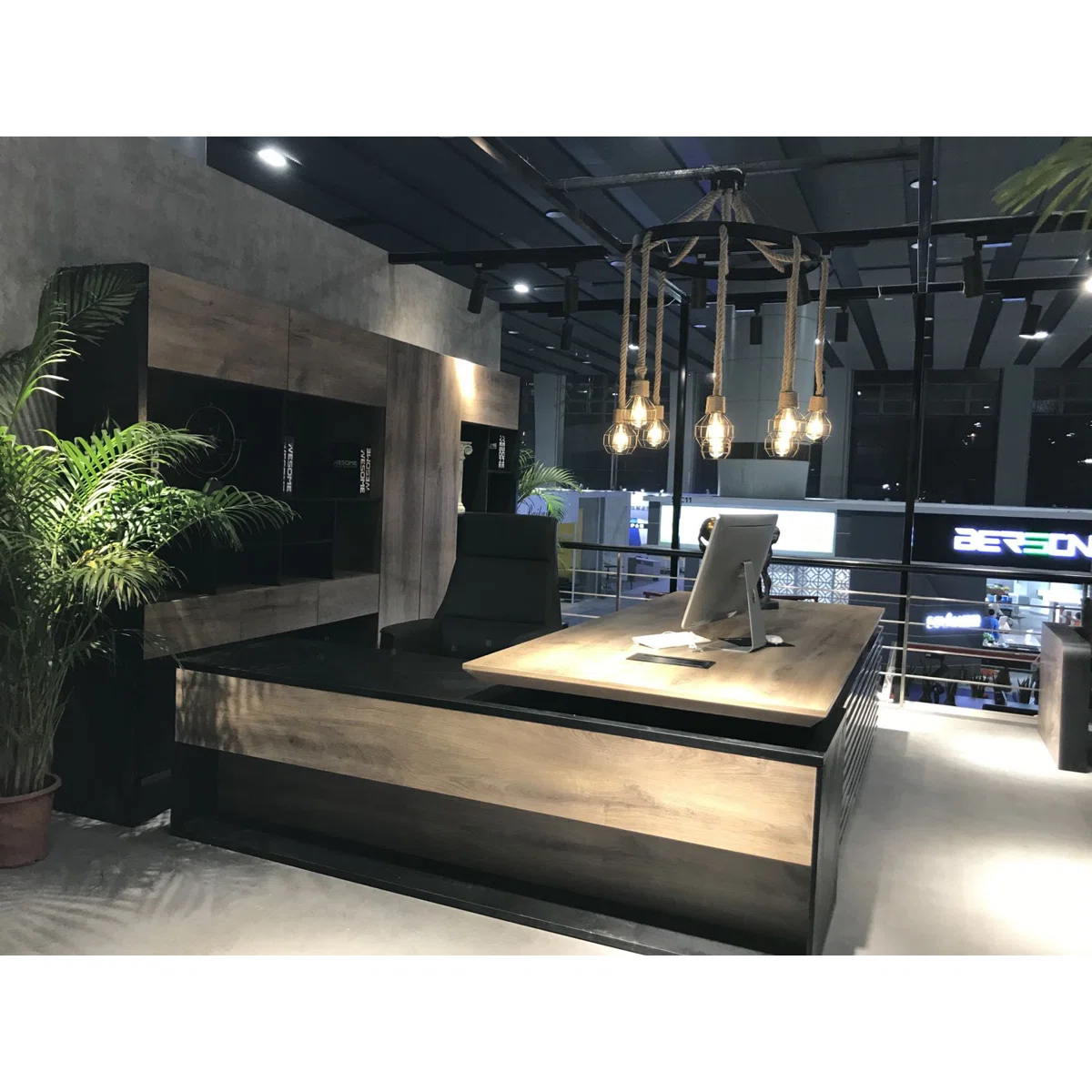 Stratos 180: Where industrial chic meets executive power